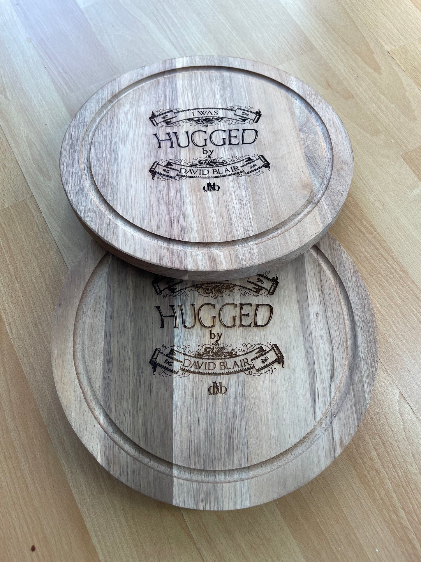 'I was hugged by David Blair' Round Cheese Board 25cm